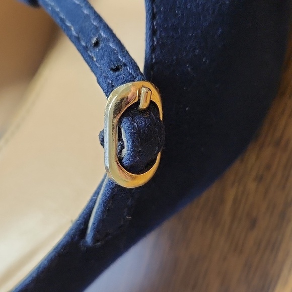 Blue Faux Suede Heels by Fioni size 8 - Picture 7 of 8